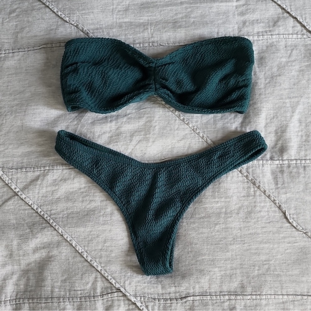 Tj Swim  UNWORN! Bambi Top (Medium)and Bambi bottom(Large) in fern color
